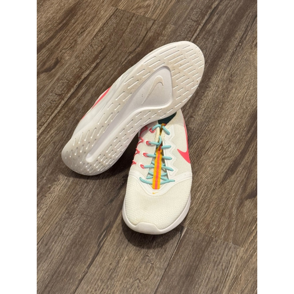 Nike VTR Womens Sneakers AT4345-102 White/Pink/Orange Size 9 EUC - Picture 7 of 8